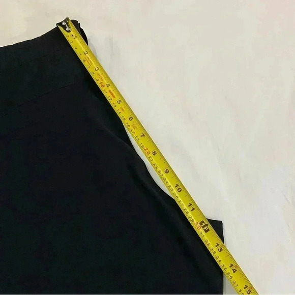 🎈Eddie Bauer women’s black  capri cargo pants size 8 - Picture 8 of 9